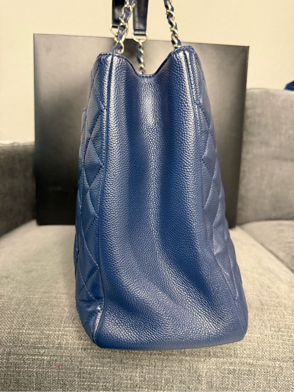 CHANEL CC caviar XL GST Grand shopping tote navy leather tote bag - Picture 3 of 15